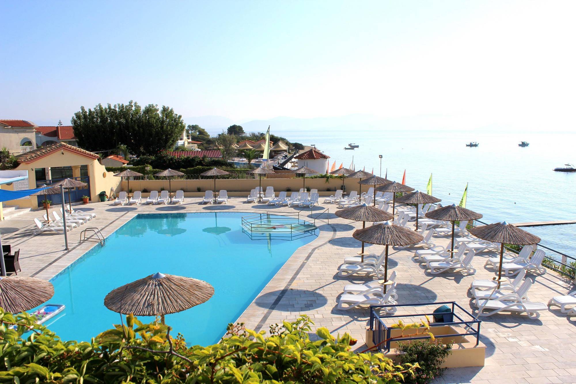 Apartahotel Ionian Sea View - Corfu Kávos
